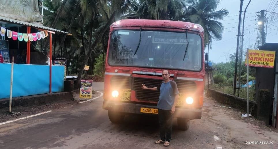 डॉ. जितेंद्र केरकर यांच्या आंदोलनाच्या ईशाऱ्यानंतर तारकर्ली एसटी बसफेरी सुरु