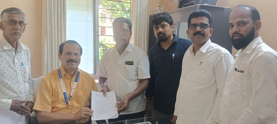 ओंकार हत्तीला नैसर्गिक अधिवासात सोडावे -ग्रामस्थांची मागणी