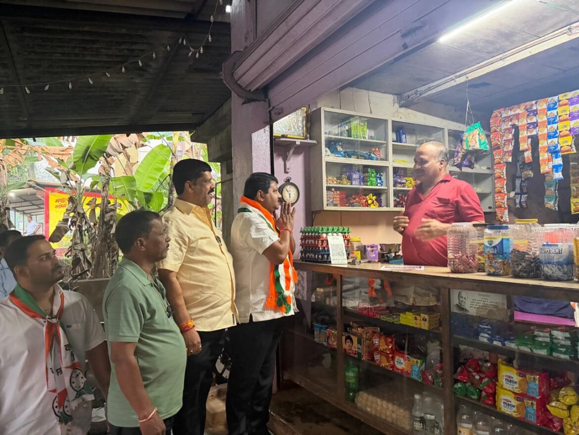 माजी जि.प.अध्यक्ष संदेश उर्फ गोट्या सावंत यांच्या उपस्थितीत प्रभाग क्र.17 चे उमेदवार अबिद नाईक यांचा डोअर टु डोअर झंझावती प्रचार