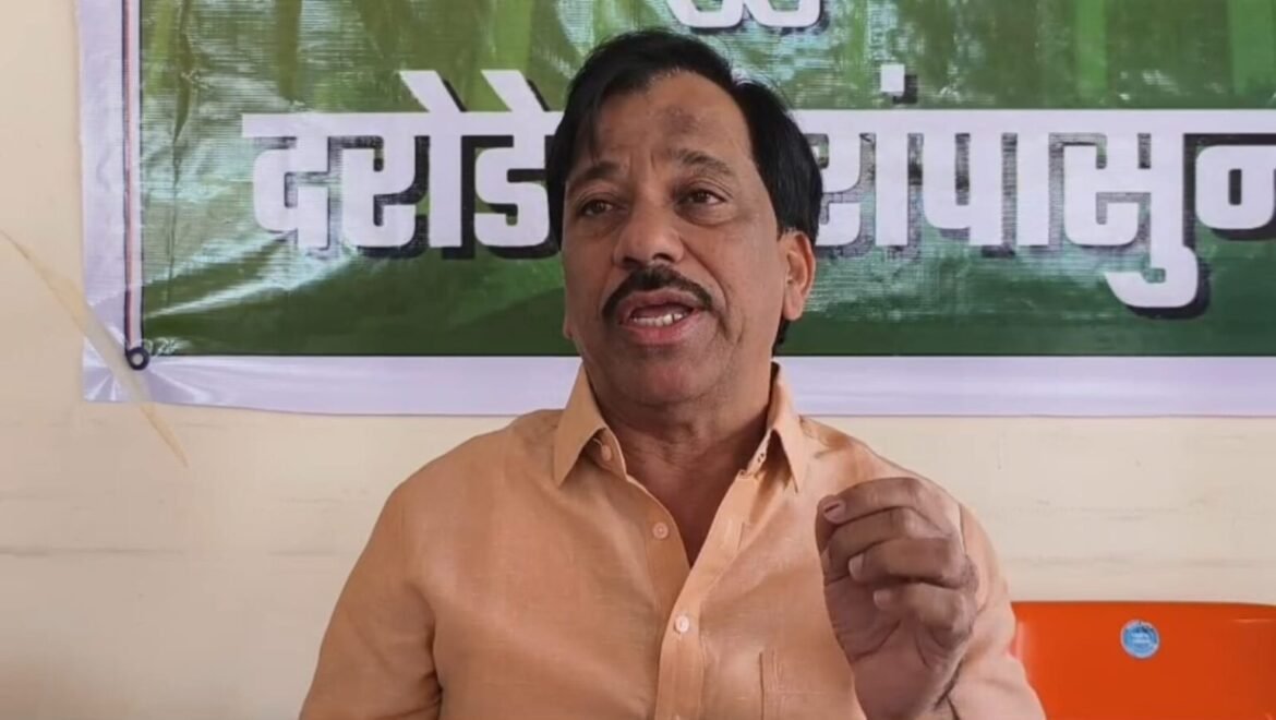 जिल्हा बँकेत कर्जप्रक्रियेत दबंगशाही करत बँकेची लुट – राजन तेली