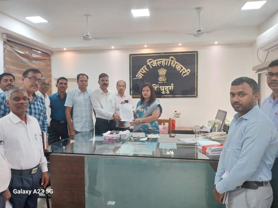 घरकुल मनरेगा प्रश्नी विकास राजपत्रित अधिकारी सामूहिक रजेवर