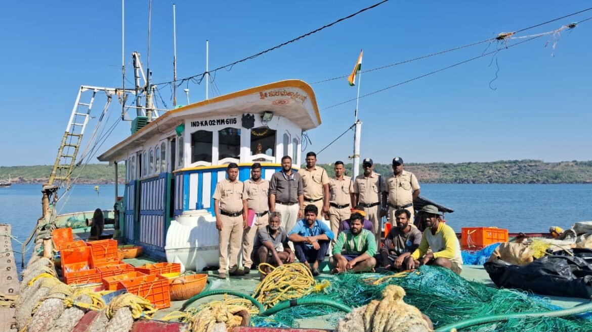 *या मासेमारी हंगामातील सिंधुदुर्ग जिल्ह्यातील परप्रांतीय नौकेवरील ६ वी मोठी कार्यवाही.*