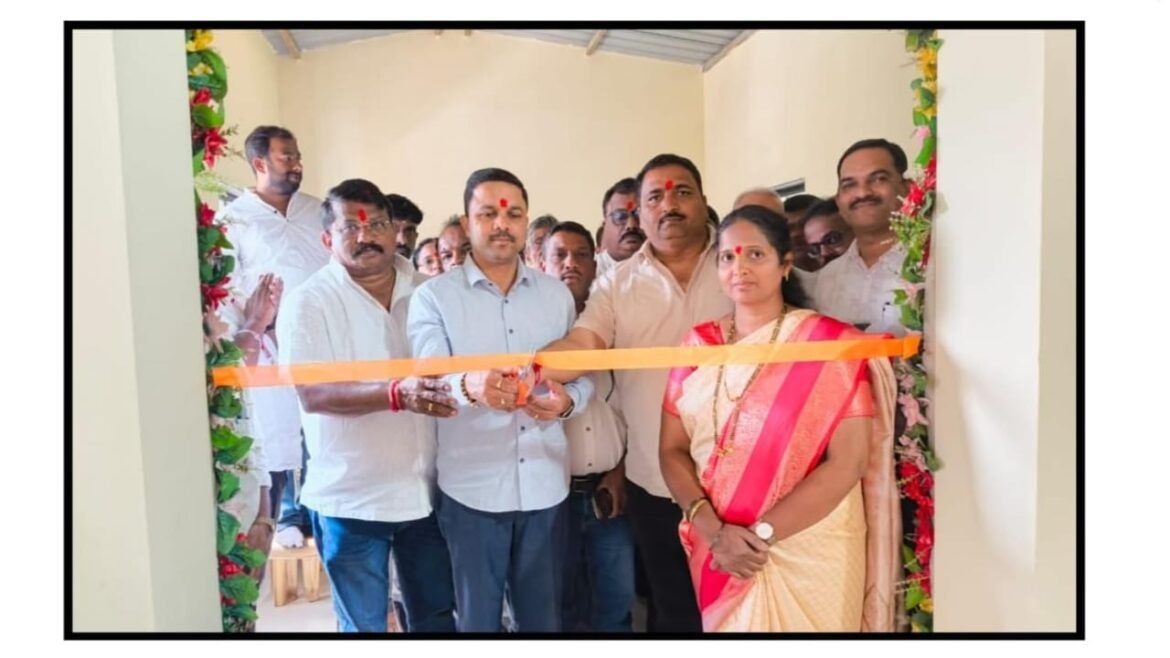 आयनोडे–हेवाळे ग्रामपंचायतीचा विकासाचा आदर्श; महिला भवनाचे लोकार्पण