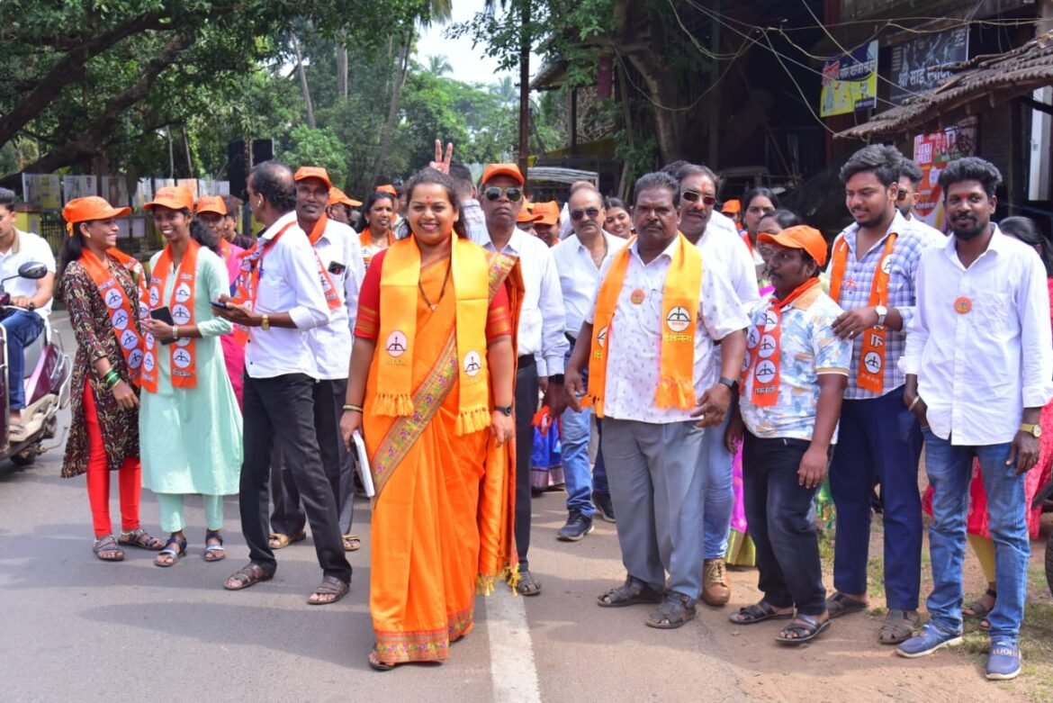 प्रचाराच्या शेवटच्या टप्प्यात प्रभाग ४ मध्ये पूनम चव्हाण यांनी केले जोरदार शक्तिप्रदर्शन!