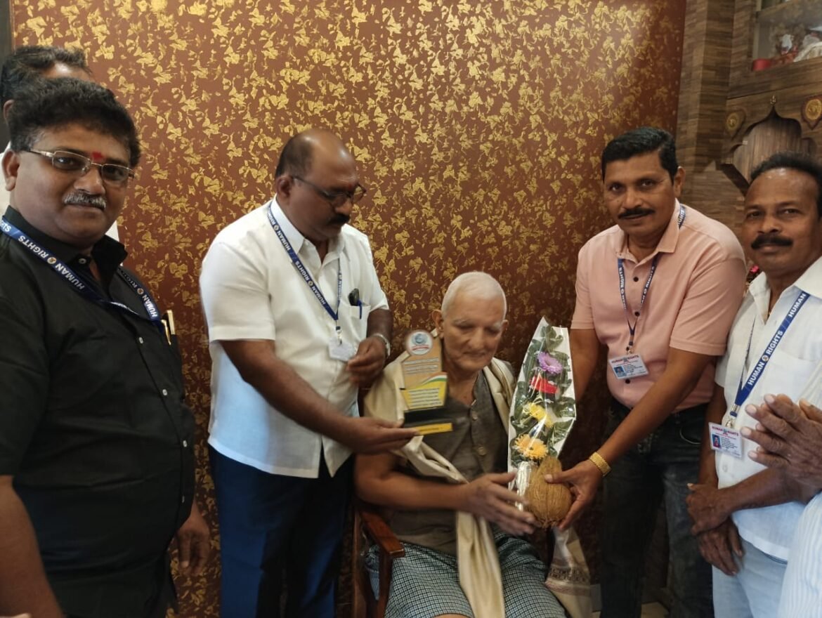 *मालवण शहरातील जेष्ठ डाॅ.सुभाष मधुकर दिघे यांचा ह्यूमन राईट संघटनेच्या वतीने कार्याचा गौरव*