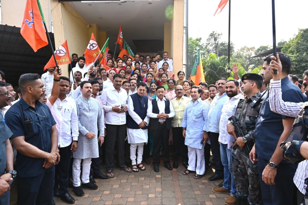 मुंबई महानगरपालिकेच्या विजयानंतर कणकवलीत महायुतीचा जल्लोष