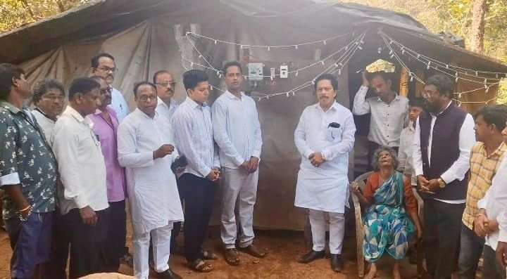 *“वचनपूर्ती – प्रजासत्ताक दिनी वंचितांच्या घरी प्रकाश*