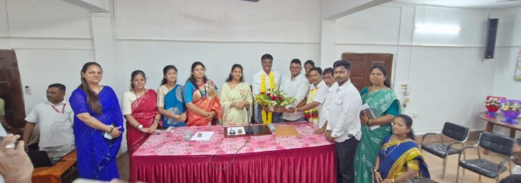 अॅड. अनिल निरवडेकर सावंतवाडीचे नवे उपनगराध्यक्ष