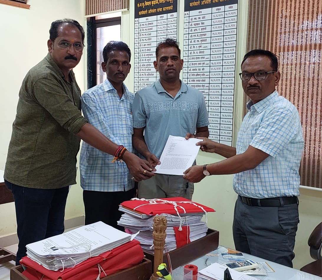 वीज समस्येवर पडवे धनगरवाडी ग्रामस्थांची आक्रमक भूमिका