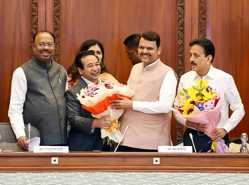 भाजपच्या महापालिका यशाबद्दल मंत्री नितेश राणेंनी केले मुख्यमंत्री देवेंद्र फडणवीस यांचे अभिनंदन