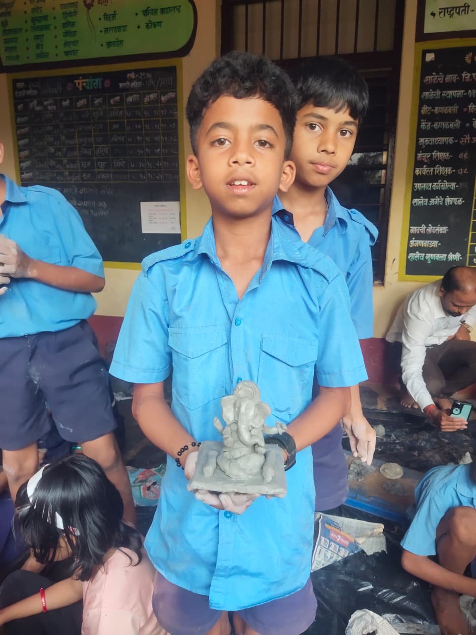 परतलो आपल्या शाळेत, कलेचा वारसा जपण्यासाठी!