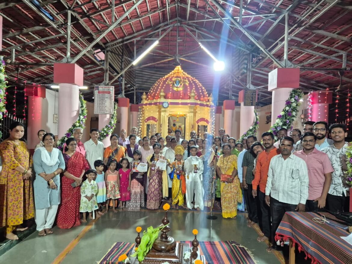 वेधक खोचरे, पूर्वा खरात प्रथम