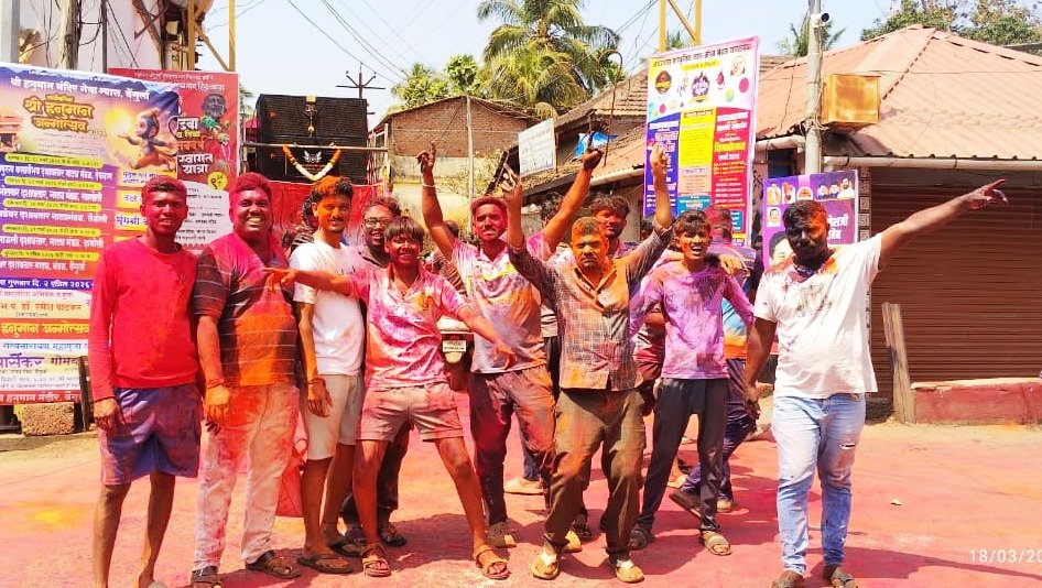 वेंगुर्ल्यात विविध रंगांची उधळण