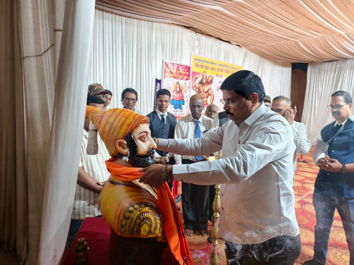 फोंडाघाट  येथे शरीर सौष्ठव स्पर्धा २०२६ चे  उपनेते संजय आग्रे यांच्या हस्ते उद्घाटन व बक्षिस वितरण