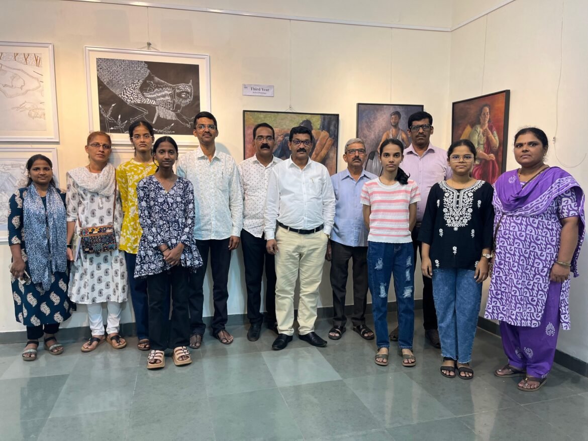 विद्यामंदिर माध्यमिक प्रशालेतील इयत्ता १०वीच्या पालकांनी विद्यार्थ्यांना योग्यवेळी दाखविल्या करिअरच्या वाटा