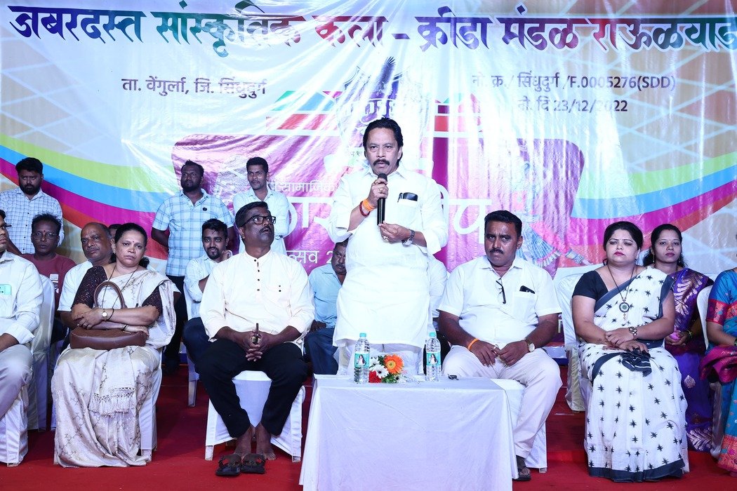 स्पर्धेच्या युगात आव्हानांना सामोरे जाऊन स्वतःची ओळख निर्माण करणे गरजेचे – संदेश पारकर