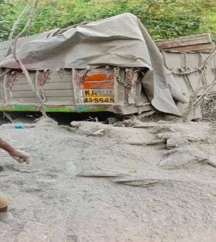 करूळ घाटात भिषण आपघात