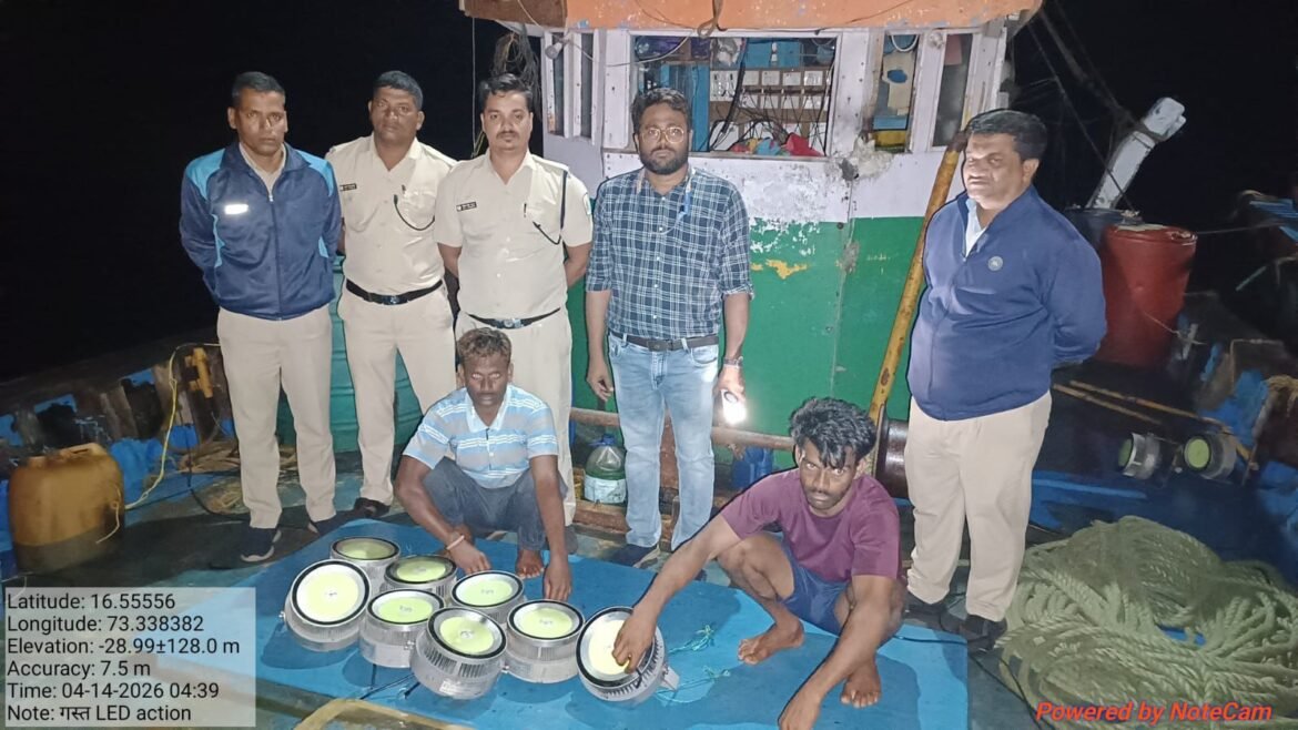 *ऑपरेशन ‘क्लीन सी’ अंतर्गत अवैध LED मासेमारीविरोधात कारवाई; देवगड येथील नौका जप्त*