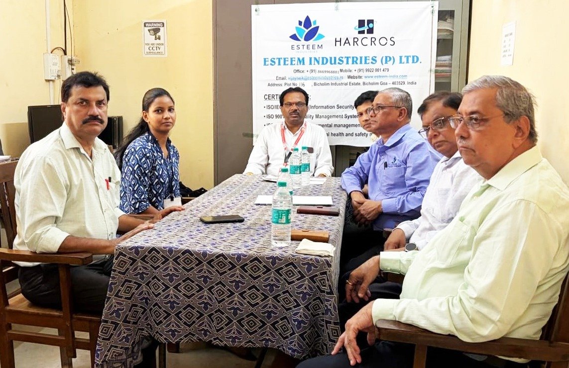 *बॅ. खर्डेकरच्या विद्यार्थ्यांची नामांकित कंपनीत निवड*