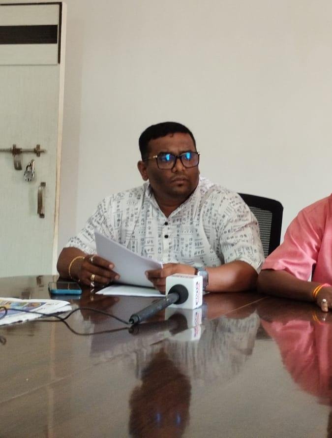 शासकीय वैद्यकीय महाविद्यालय व रुग्णालयात चाललेल्या काळ्याबाजाराचा प्रसाद गावडेंकडून “पर्दापाश”