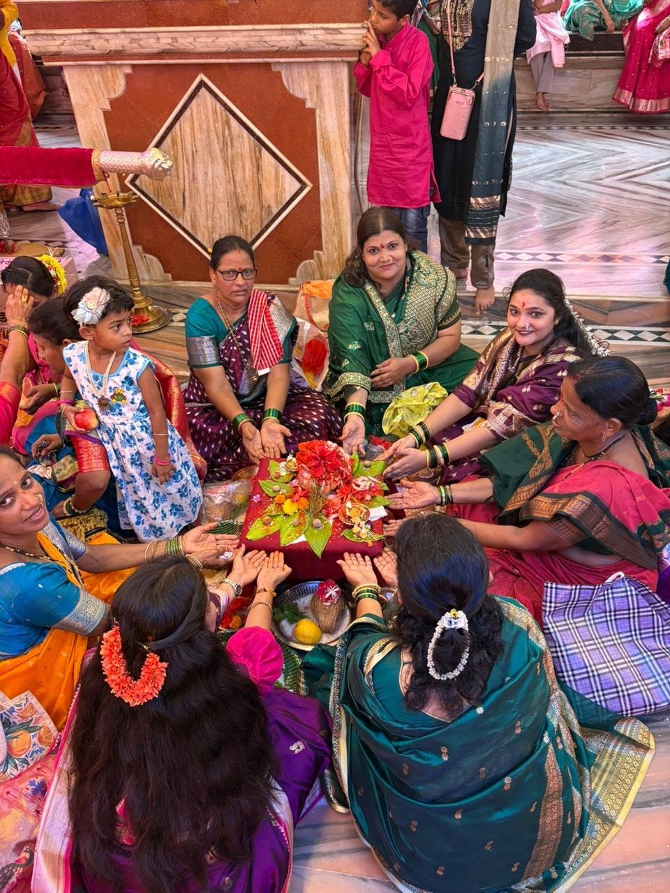 सामुहिक कुंकूमार्चनला महिला भाविकांचा उत्स्फूर्त प्रतिसाद