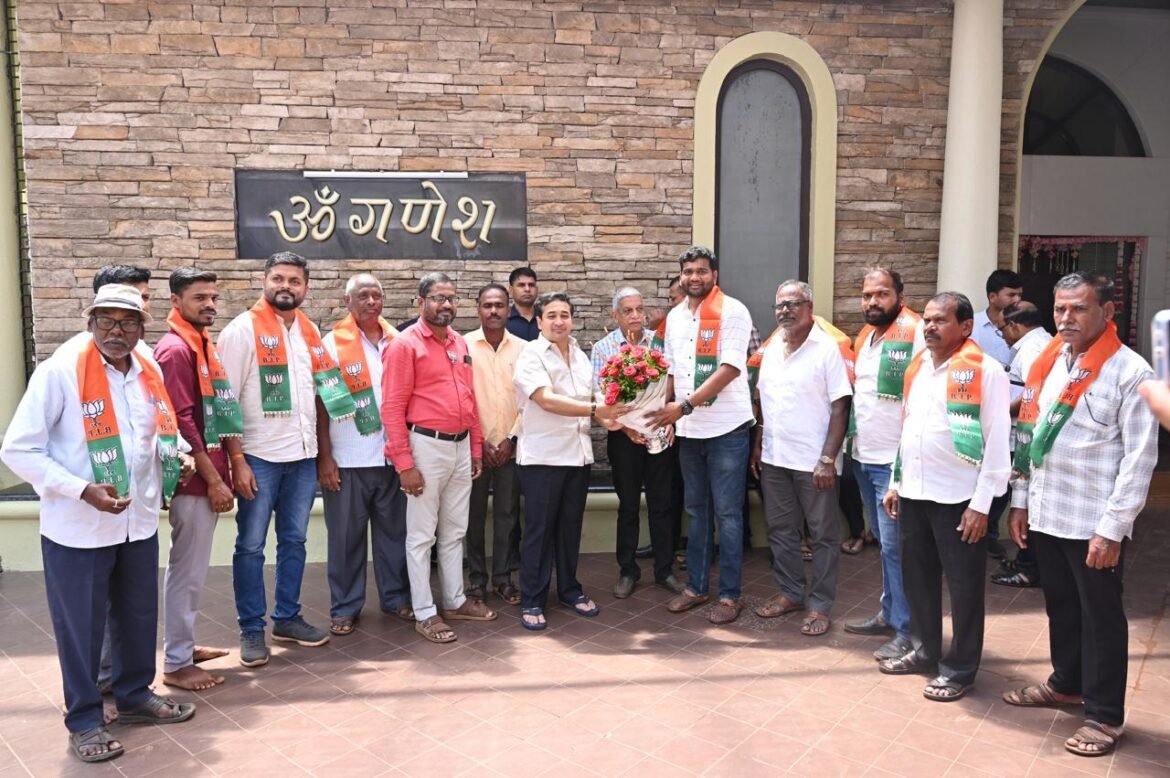 देवगड-जामसंडेत उबाठा युवा सेनेला खिंडार