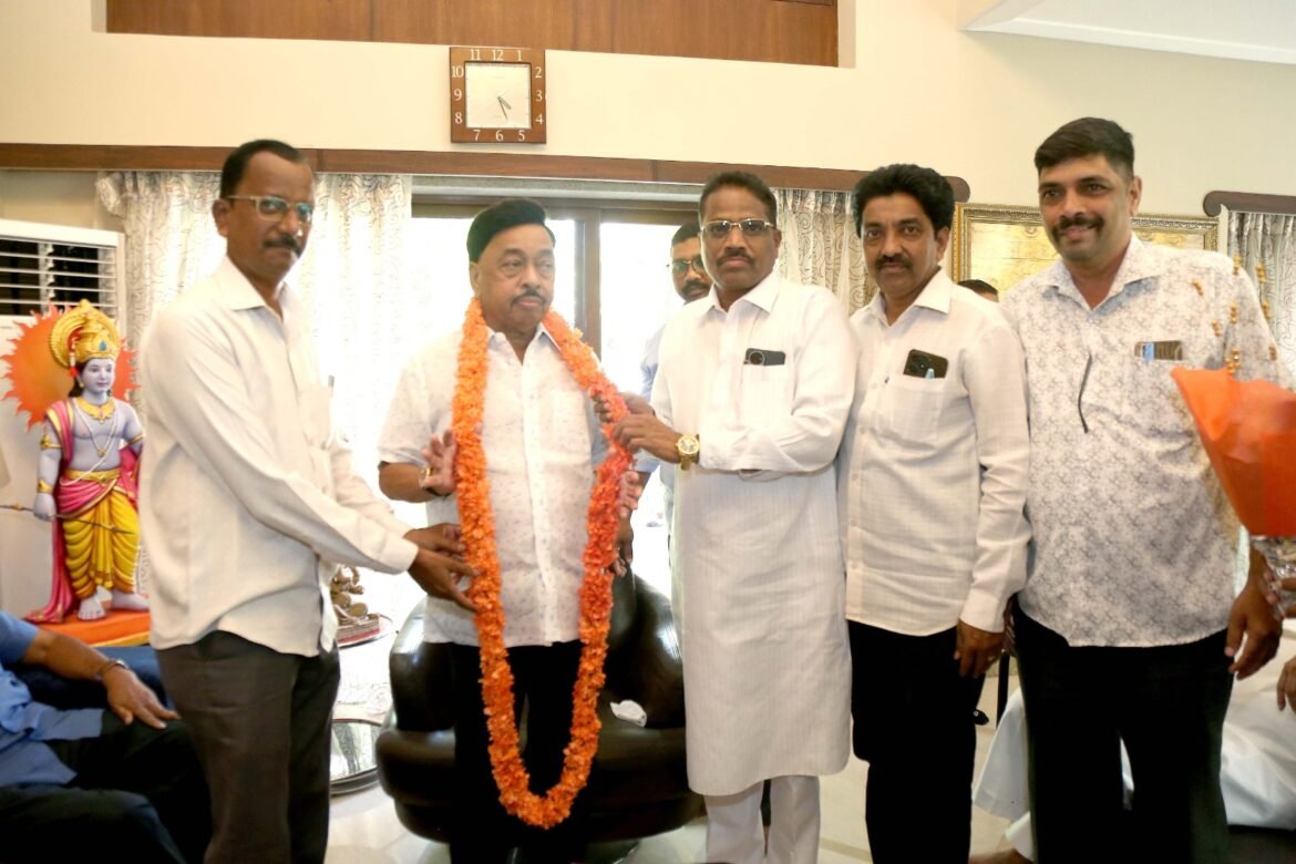 नारायण राणे यांना वाढदिवसानिमित्त सतीश सावंत यांच्याकडून ७५ फळझाडांची भेट*