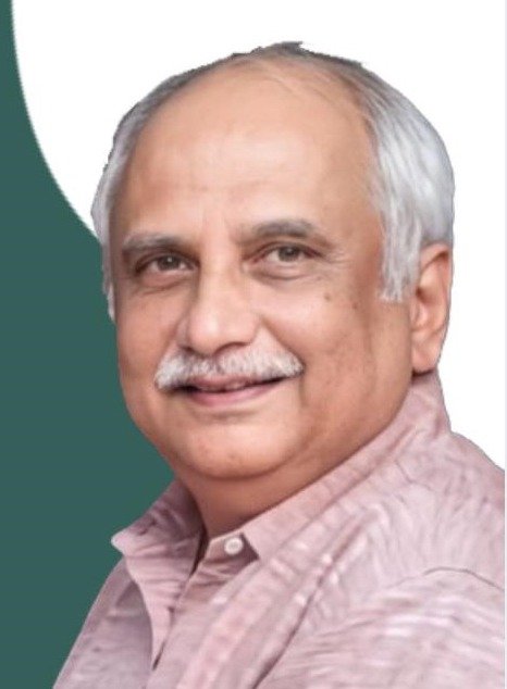 अॅड.देवदत्त परूळेकर यांना ‘मुळातून माणूस’ पुरस्कार