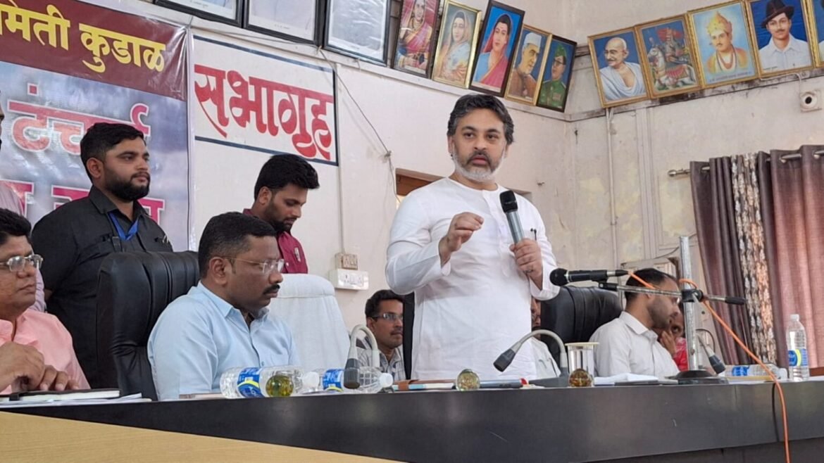 पाण्यासाठी नियम नको, माणुसकी दाखवा