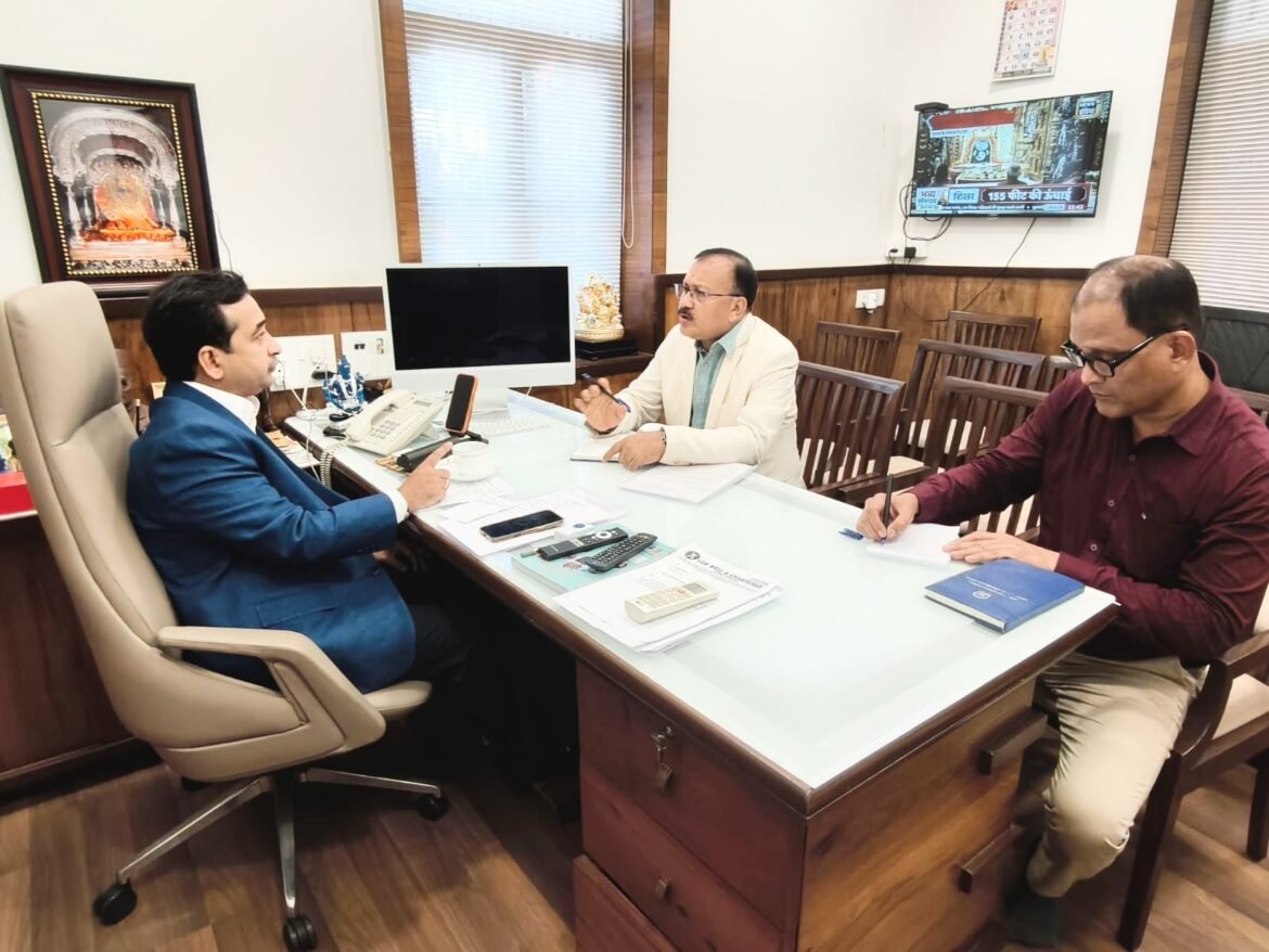 कोकण रेल्वे प्रकल्पातील प्रलंबित प्रकल्प बाधितांना रोजगारात प्राधान्य द्या