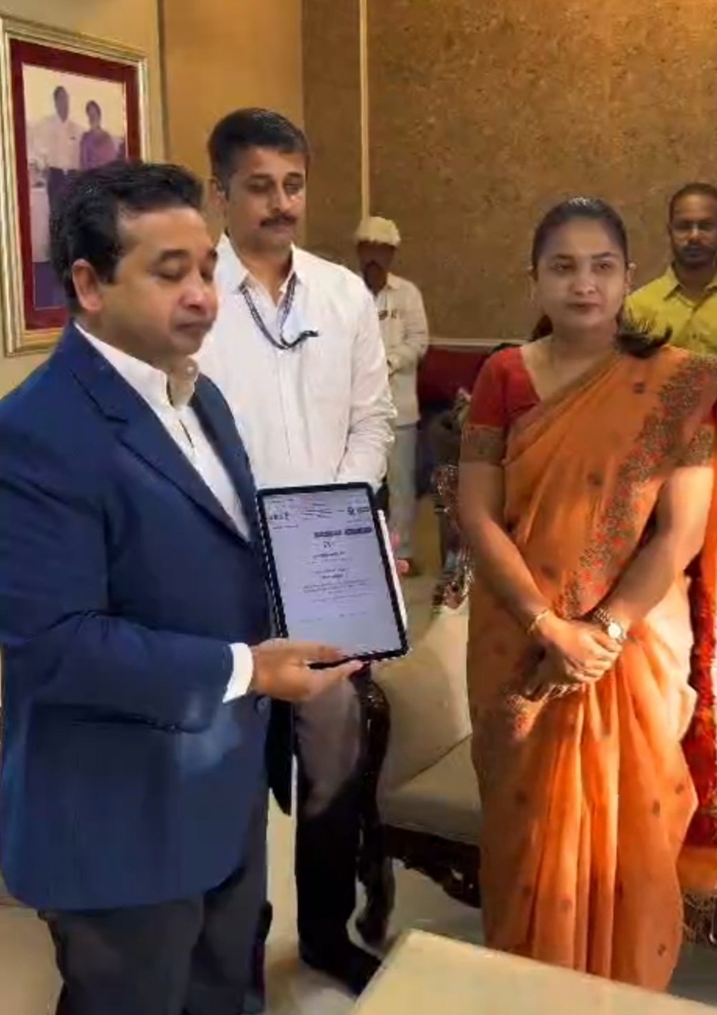 स्वगणना करीत पालकमंत्री नितेश राणे यांच्या हस्ते सिंधुदुर्ग जिल्हा जनगणनेचा शुभारंभ