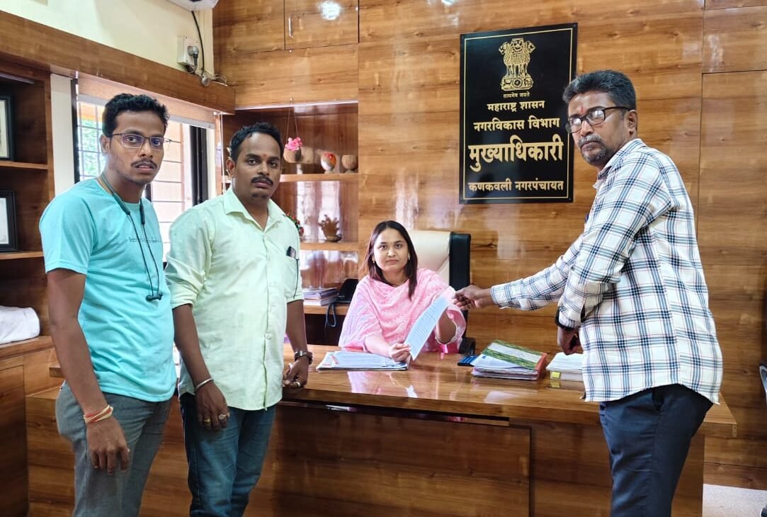 कणकवली उड्डाण पुलाखालील अस्वच्छतेबाबत मनसेकडून निवेदन*  *शिरगांव : संतोष साळसकर*