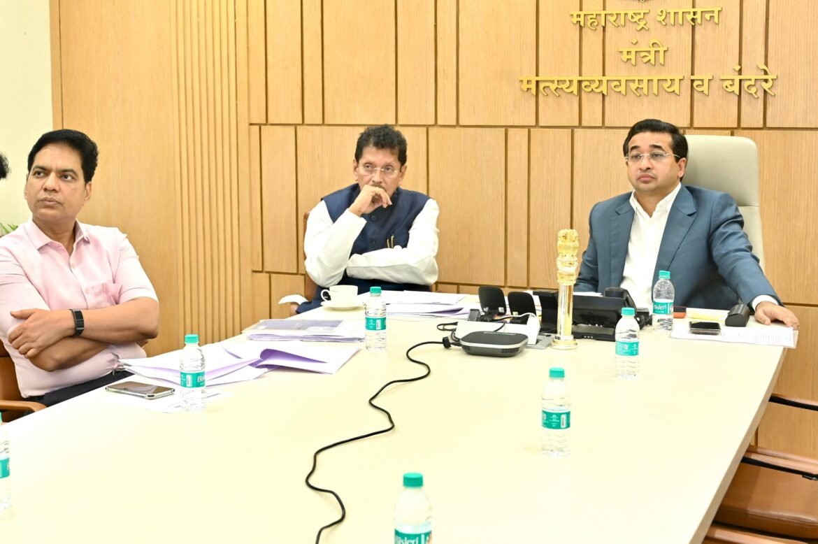जलजीवन मिशनची रखडलेली कामे तातडीने पूर्ण करा; पाणीटंचाई निवारणासाठी सतर्क राहण्याचे पालकमंत्री नितेश राणे यांचे निर्देश