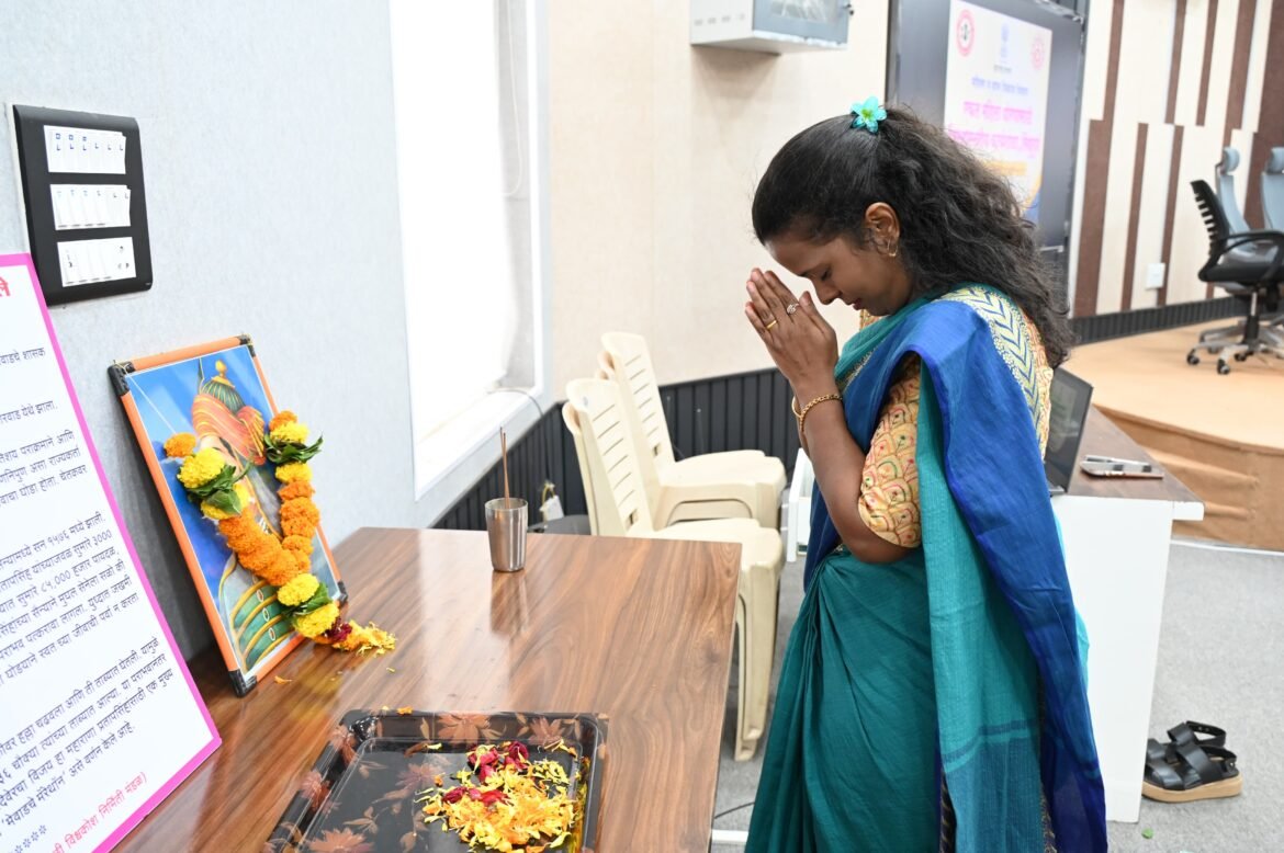 महाराणा प्रतापसिंह यांना अभिवादन