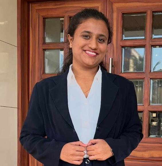चार्टर्ड अकाउंटंट परीक्षेत मधुरा बाईतचे यश