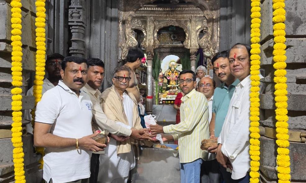 आमदार प्रमोद जठार यांनी घेतले कोल्हापूरच्या महालक्ष्मी अंबाबाई चे दर्शन