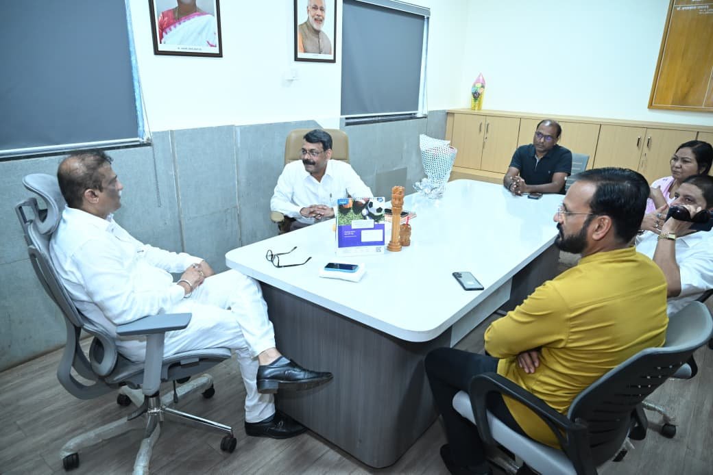 आमदार प्रमोद जठार यांनी रत्नागिरी जिल्हा रुग्णालयातील आरोग्य व्यवस्थेचा घेतला आढावा*