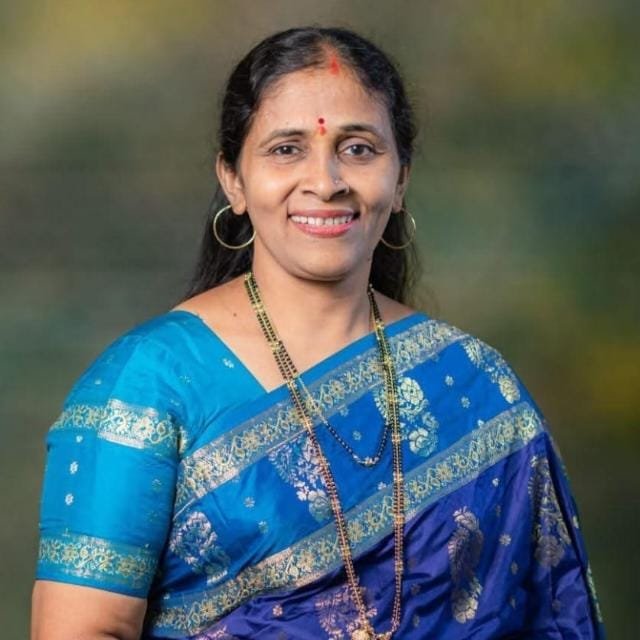 गतिमान विकासासोबत जनतेला तत्पर सेवा सुविधा देण्यासाठी आमदार निलेश राणे कटीबद्ध