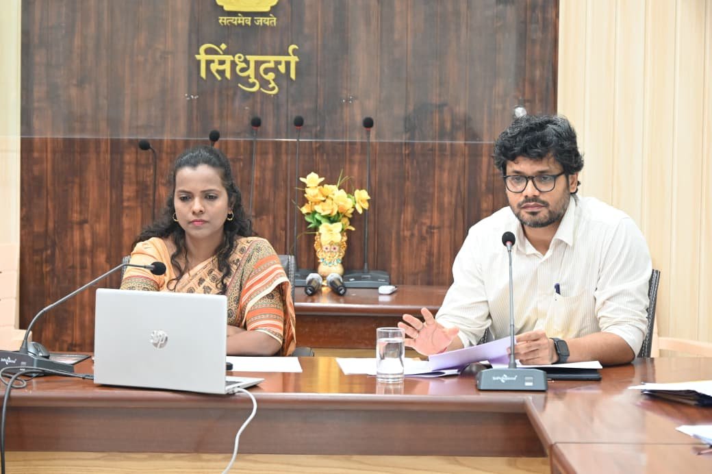 वृक्षारोपण मोहिमेच्या प्रभावी अंमलबजावणीसाठी जिल्हास्तरीय आढावा बैठक