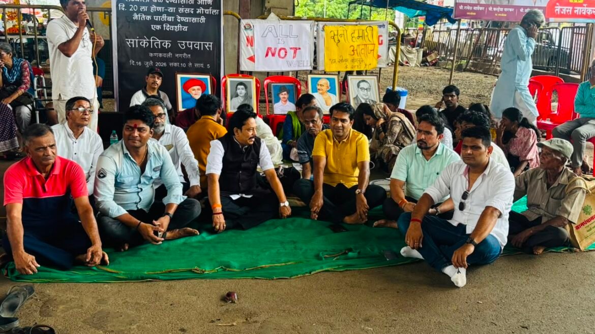 सोनम वांगचुक यांना पाठींबा देण्यासाठी कणकवलीत झालेल्या उपोषणात उपनगराध्यक्ष सुशांत नाईक सहभागी