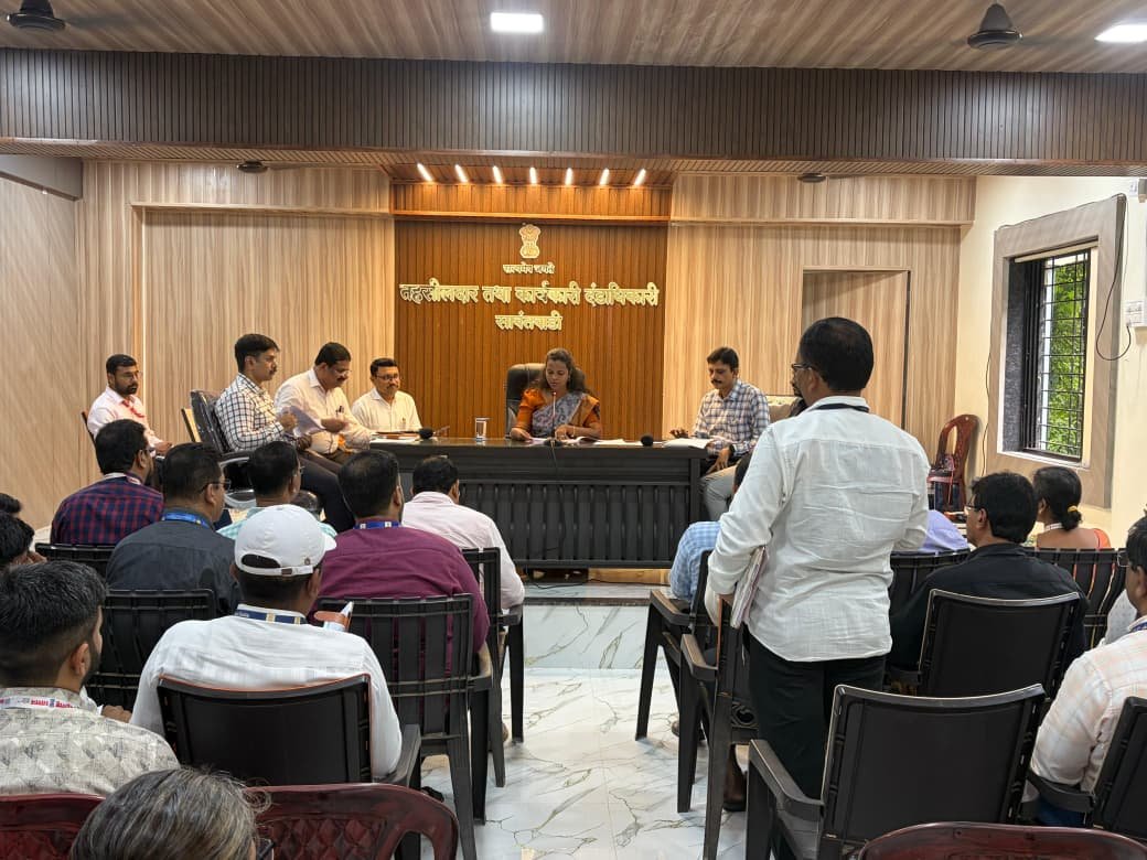 विशेष सखोल पुनरीक्षण मोहिमे अंतर्गत प्रगणना फॉर्मचे १०० टक्के डिजिटायझेशन पूर्ण करा