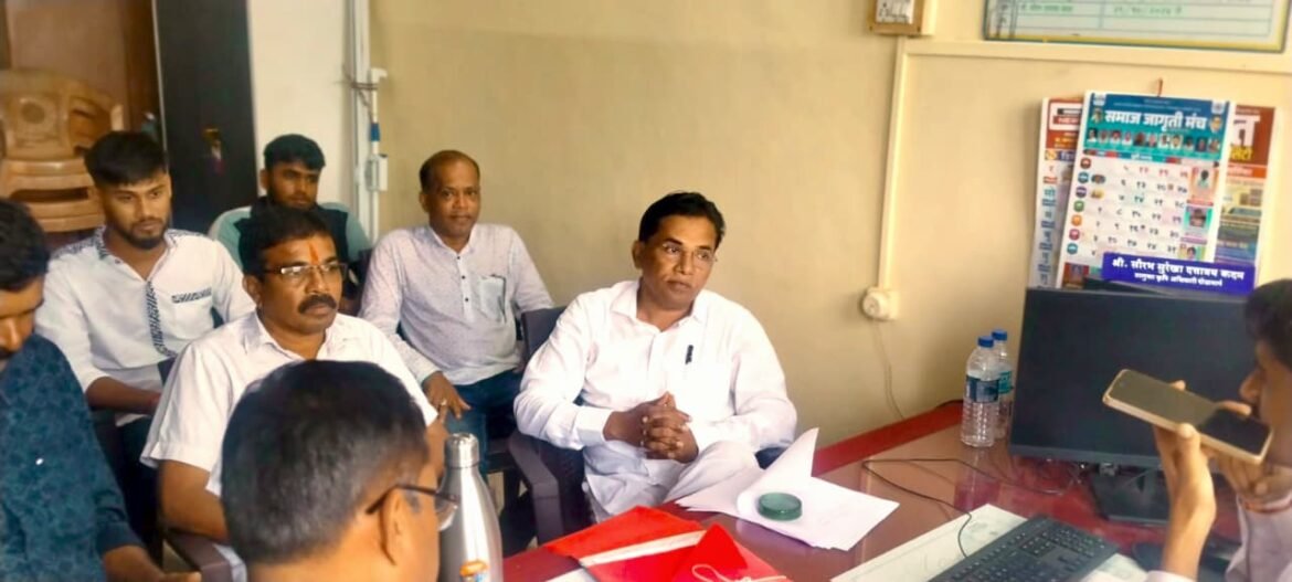मोफत काजू कलमे दोडामार्गमध्येच उपलब्ध करून देण्याचे आश्वासन; संदेश वरक यांचे उपोषण स्थगित..