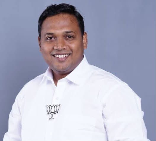 संदीप गावडे यांच्या वाढदिवसानिमित्त विविध सामाजिक उपक्रमांचे आयोजन…*