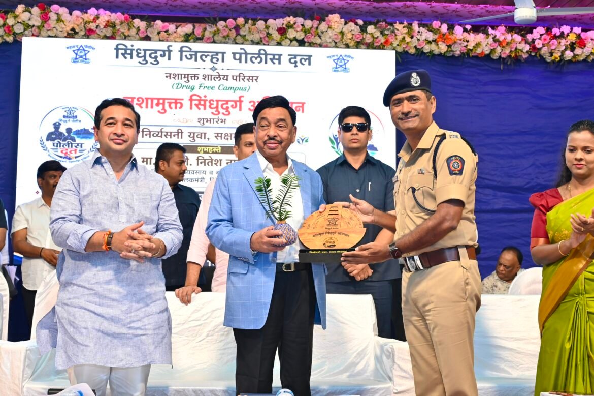 नशामुक्त सिंधुदुर्गसाठी पोलिसांनी कठोर भूमिका घ्यावी! विद्यार्थ्यांच्या भविष्याशी तडजोड नाही