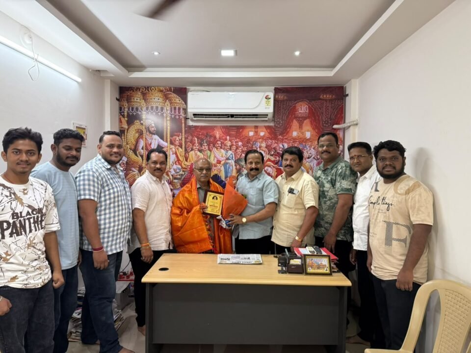 *कणकवली ग्रामपंचायतीपासून नगरपंचायतीपर्यंतचा प्रवास अविस्मरणीय: मनोज धुमाळे यांच्या सेवेचा गौरव*