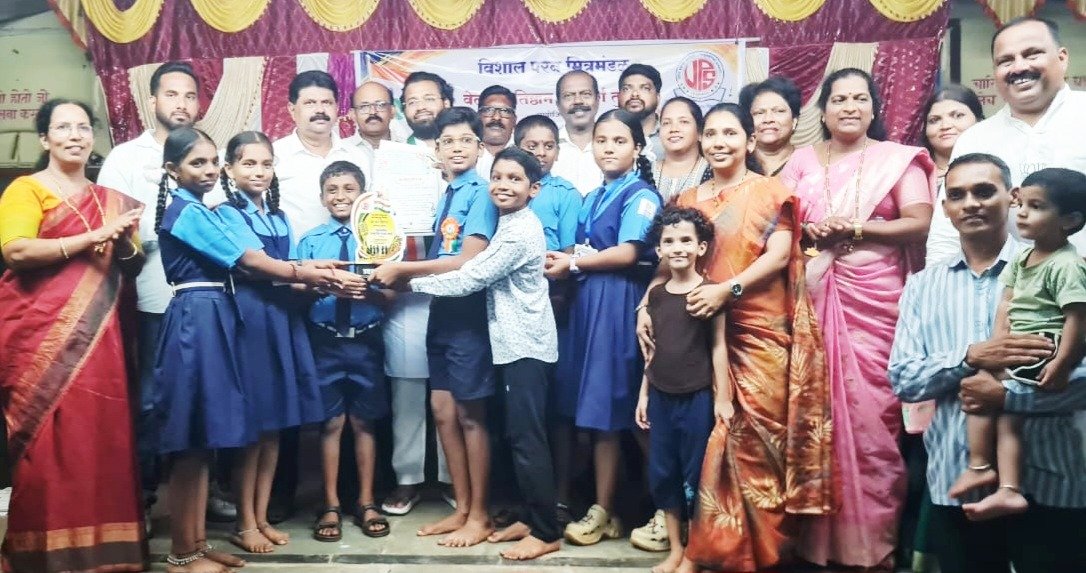 समुहगीत गायन स्पर्धेत वेंगुर्ला नं.३, आसोली हायस्कूल प्रथम*