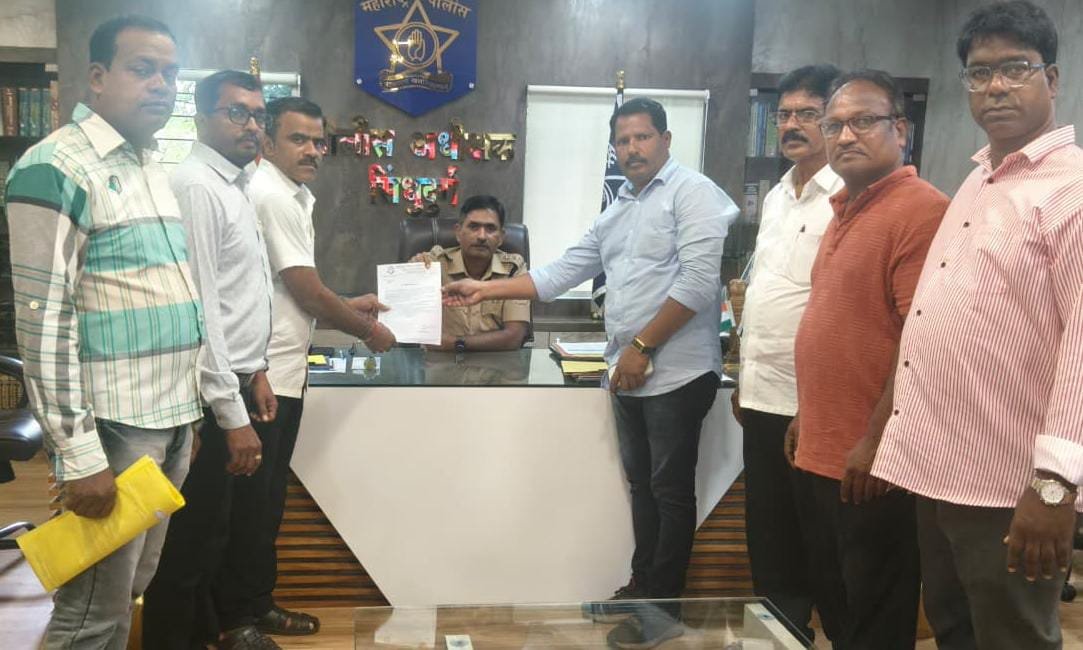 ओसरगाव टोल बाबत पोलीस अधीक्षक, उपजिल्हाधिकारी, टोल व्यवस्थापन यांस निवेदन दिले